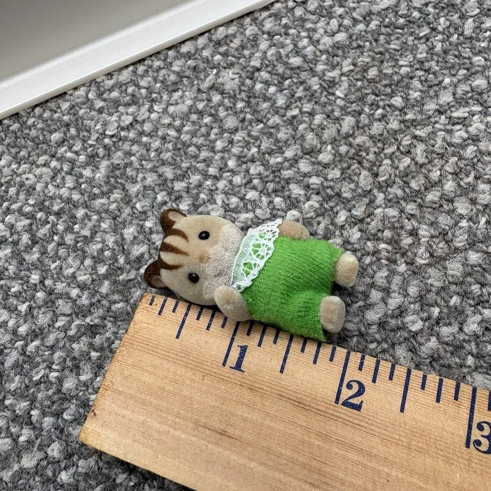 Sylvanian Family Baby Squirrels And Doggie Smaller Babies Epoch Calico Critters